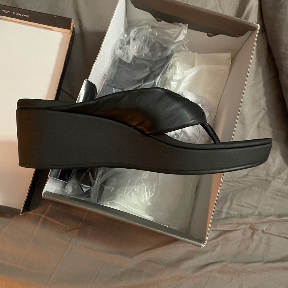 Black Vionic Atlantic Arabella size 10 sandals